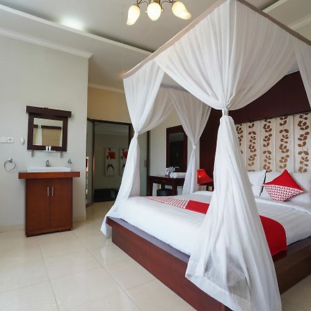 Oyo 2321 Griya Shanti Homestay Ketewel Екстер'єр фото