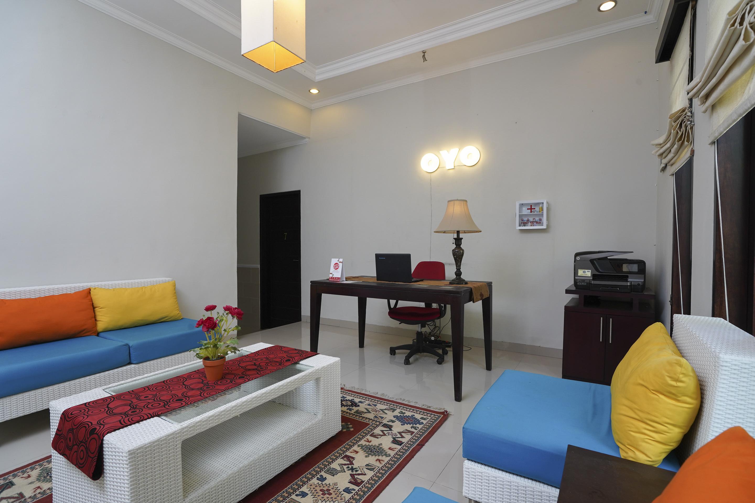 Oyo 2321 Griya Shanti Homestay Ketewel Екстер'єр фото